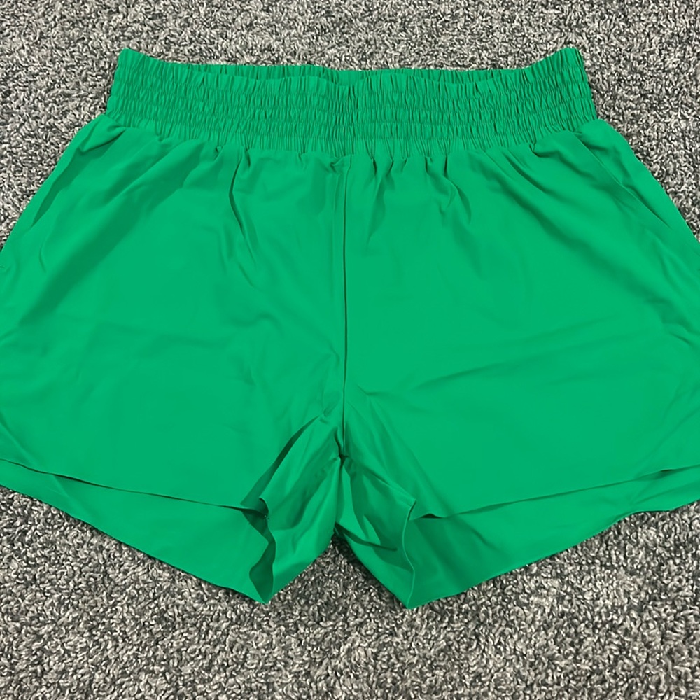 EUC Zyia Fairway Finesse Shorts